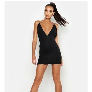Boohoo — plunge neckline bodycon dress — US 8